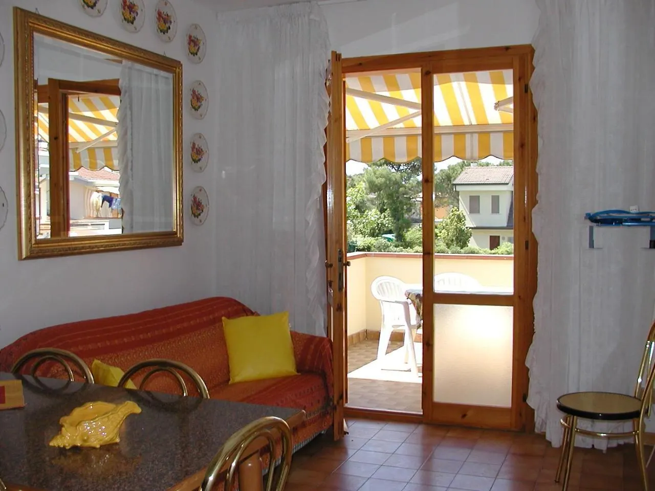 Appartamenti Loriana بيبيوني 0*,  إيطاليا